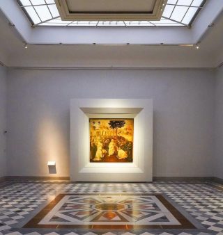What a treat to visit the Uffizi Gallery with no one else around! These just might be the last few weeks before international tourism starts back up again.
📷: @arttrav 
#italiannights #florence #italy